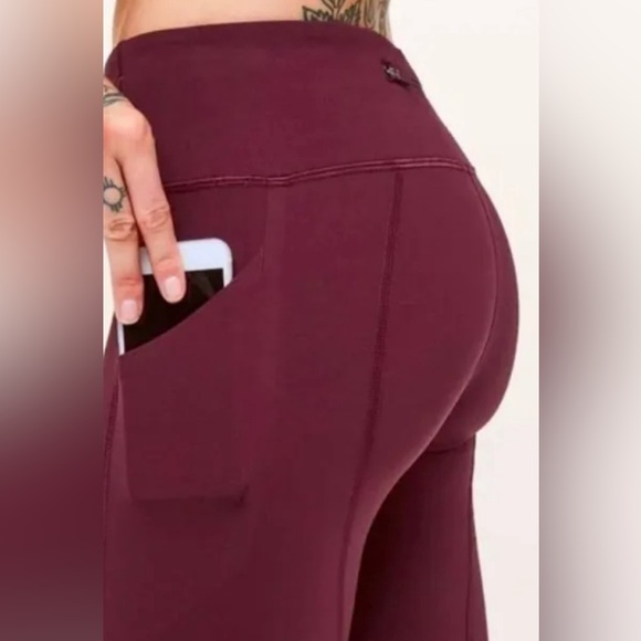 Lululemon Leggings Size 8 - Picture 2 of 5